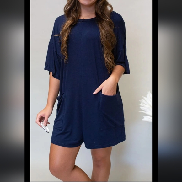 Bucketlist V back Romper - Picture 3 of 3